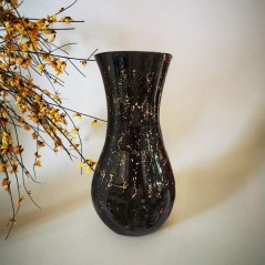 Vase décoratif est fait de verre de haute qualité NOIR